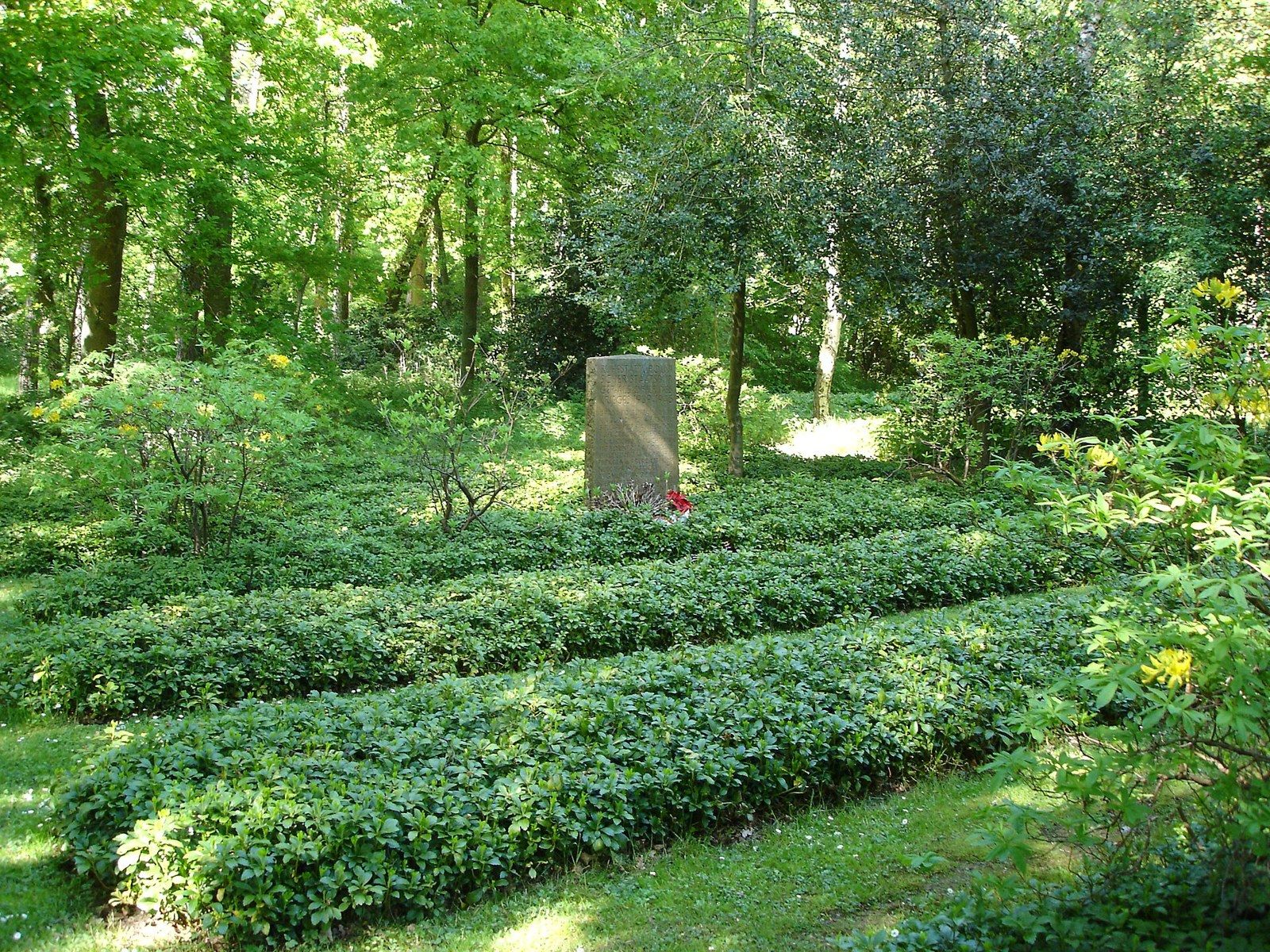Polnisches Ehrenfeld auf Lauheide – Waldfriedhof Lauheide